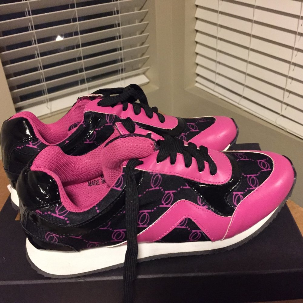 Bebe sneakers, size 8